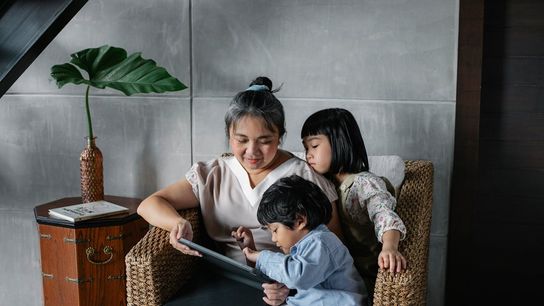 Mah-Jongg in California: A Fun Cultural Tradition for New Asian Families Moving to the State